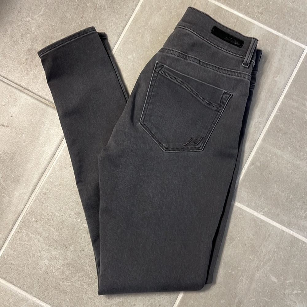 Express gray mid rise jegging